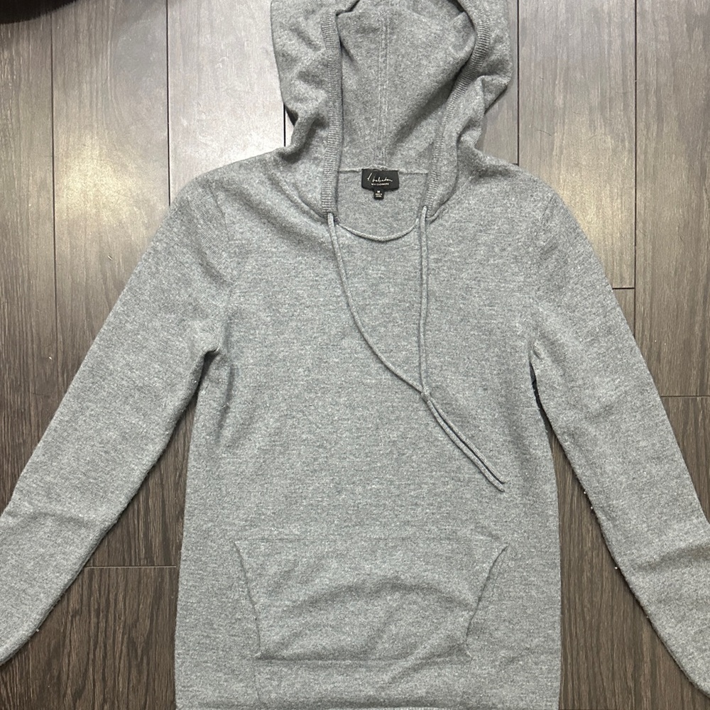 Babaton Cashmere Light Gray Thin Soft Knit Hooded Sweater